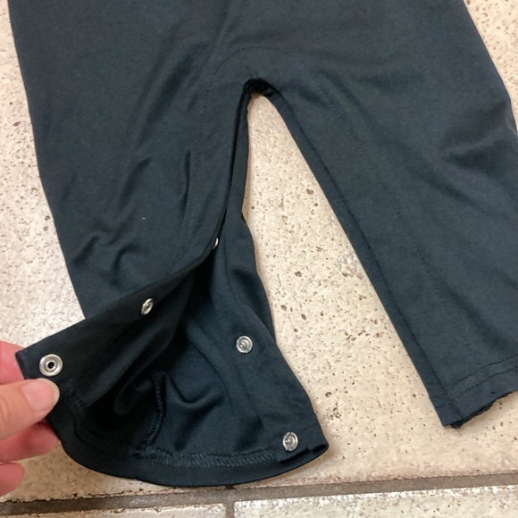 Under Armour active wear, size 9-12 months - Picture 4 of 8